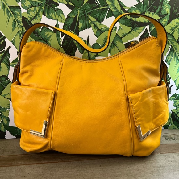 MICHAEL KORS YELLOW BEVERLY LARGE LEATHER - Picture 9 of 13